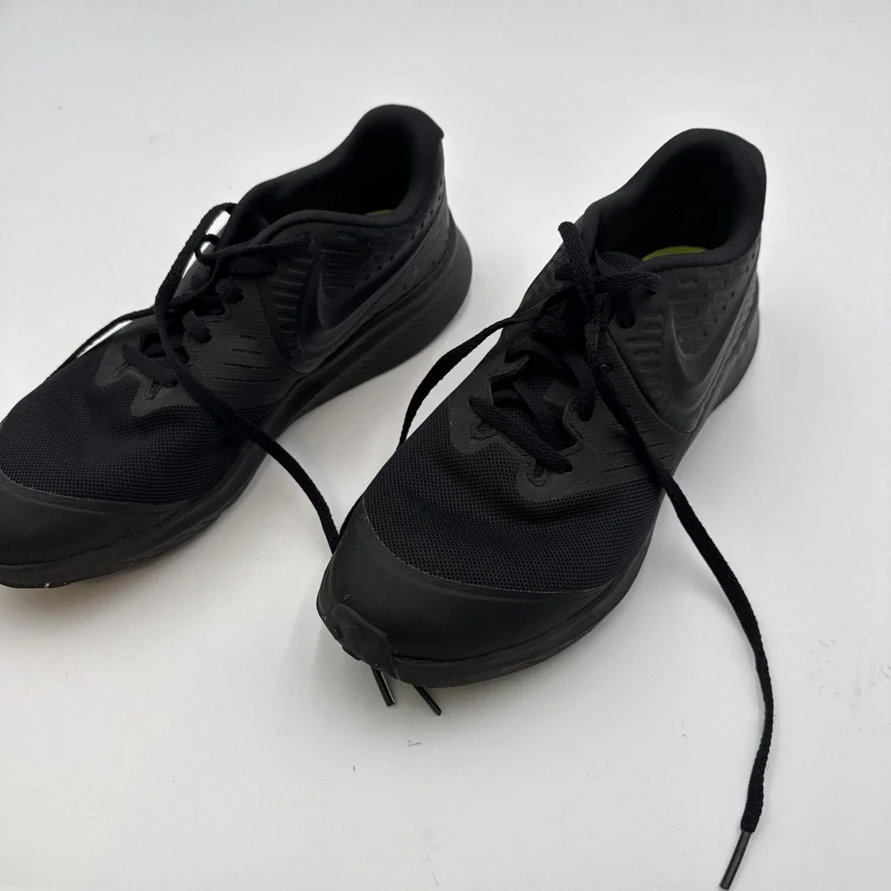 SHOES‎ RUNNING Nike Star 2 GS W 7 5.5Y Triple Black AQ3542-003